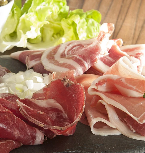 Charcuterie  à Saint-martin-en-campagne